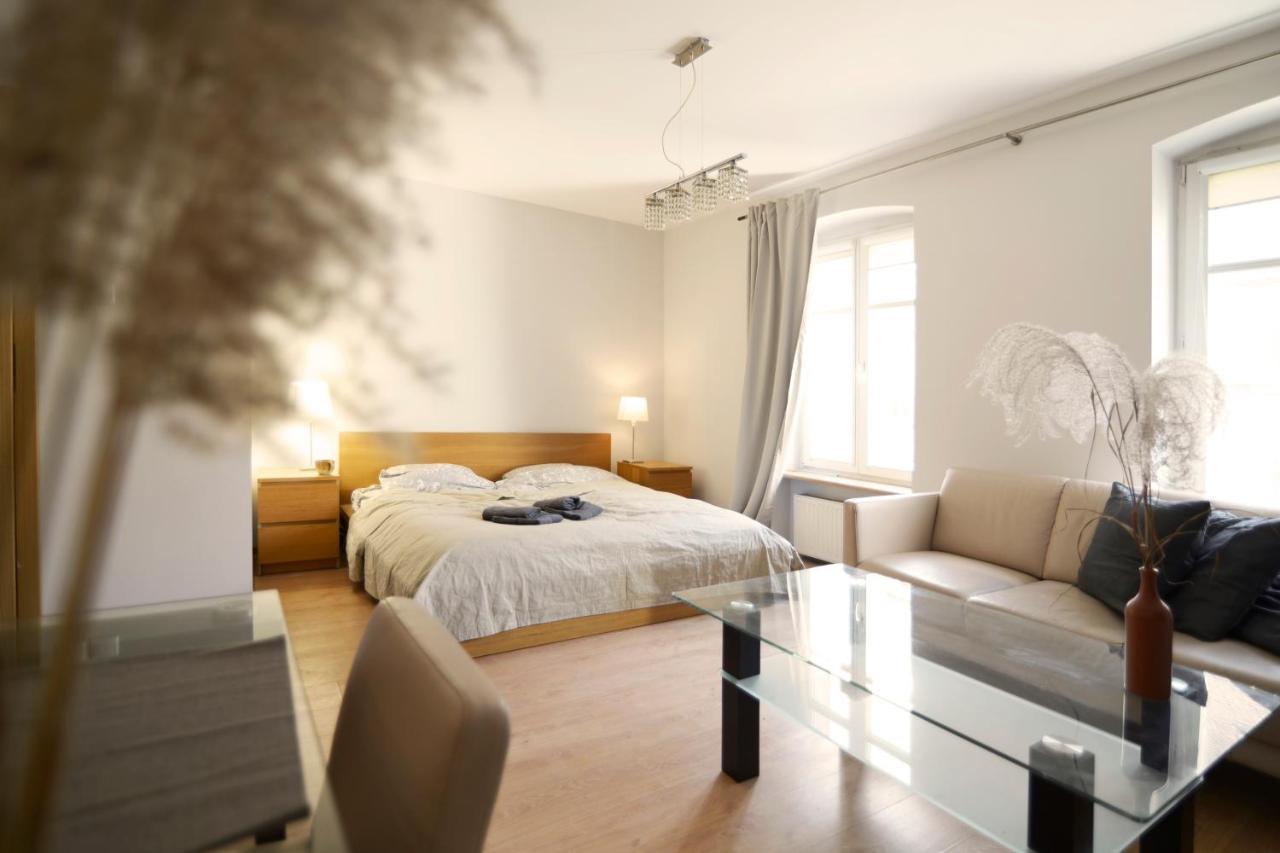 By The River And City Center - Comfortable Rooms Breslavia Esterno foto